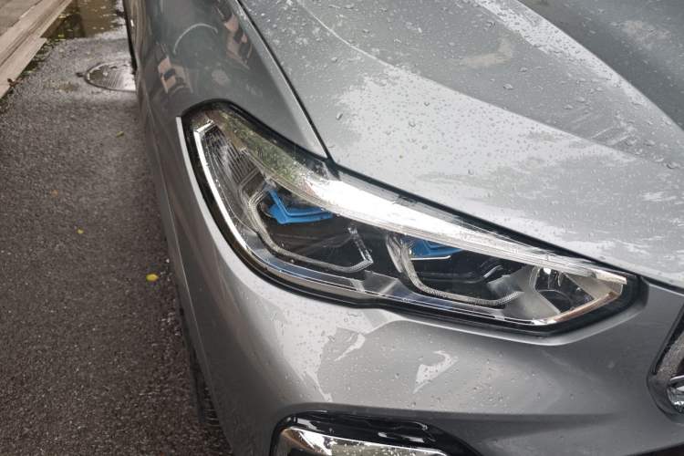 Used BMW X5 2022 xDrive 40Li M Sport Package Right Front Headlight