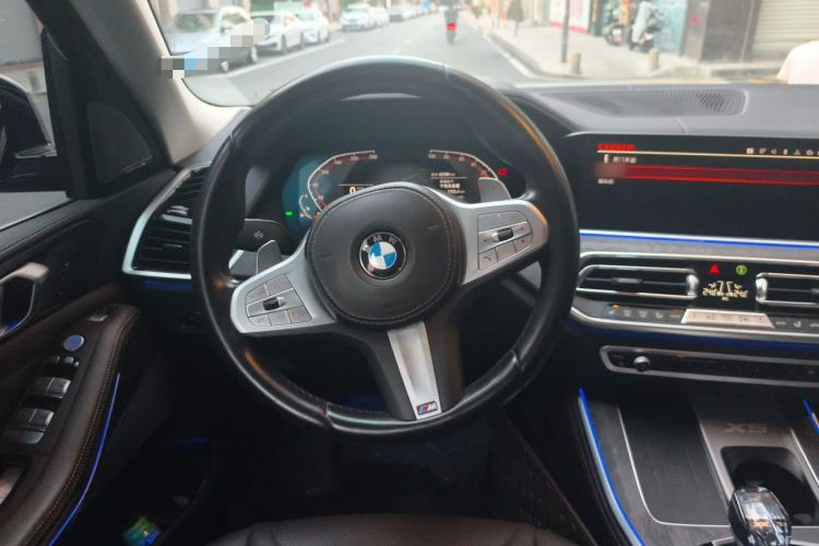 Used BMW X5 2022 xDrive 30Li M Sport Package Steering Wheel