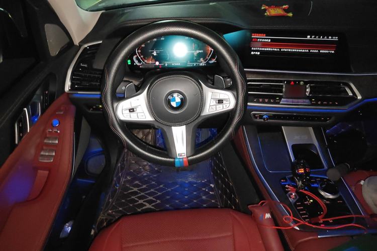 Used BMW X5 2022 xDrive 30Li M Sport Package Steering Wheel