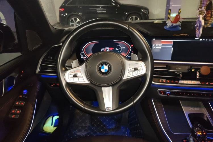 Used BMW X5 2022 Restyled xDrive 40Li M Sport Package Steering Wheel