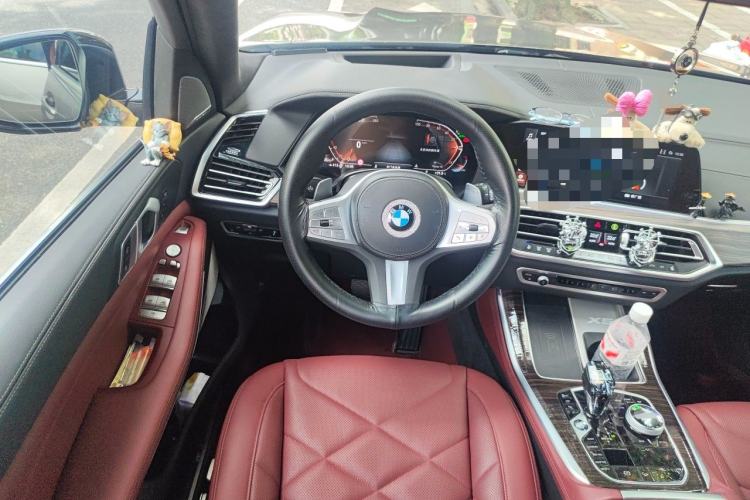 Used BMW X5 2022 xDrive 40Li M Sport Package Steering Wheel