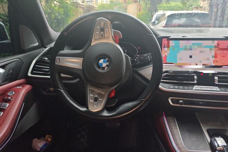 Used BMW X5 2022 xDrive 40Li M Sport Package Steering Wheel