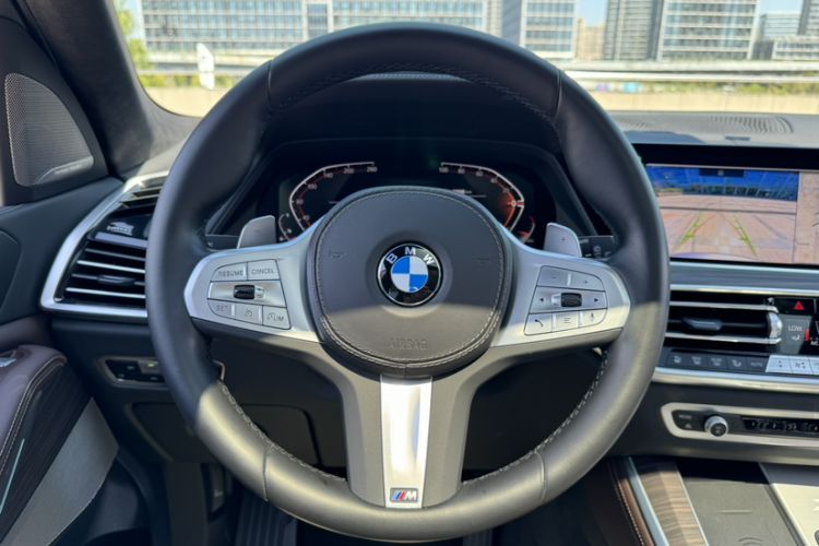 Used BMW X5 2022 Restyled xDrive 40Li M Sport Package Steering Wheel