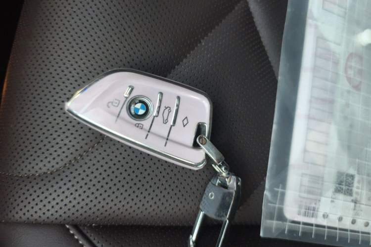 Used BMW X5 2022 xDrive 30Li M Sport Package Vehicle Key
