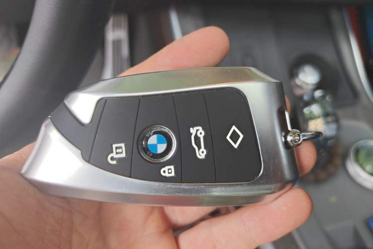 Used BMW X5 2022 Restyled xDrive 30Li Luxury Version M Sport Package Vehicle Key