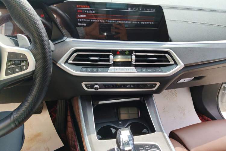 Used BMW X5 2022 xDrive40i M Sport Package Audio And AC Panel
