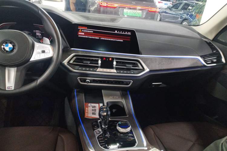 Used BMW X5 2022 Restyled xDrive 30Li M Sport Package Audio And AC Panel