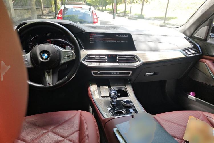 Used BMW X5 2022 xDrive 40Li M Sport Package Center Console