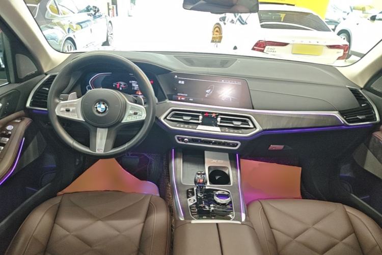 Used BMW X5 2022 Restyled xDrive 30Li M Sport Package Center Console