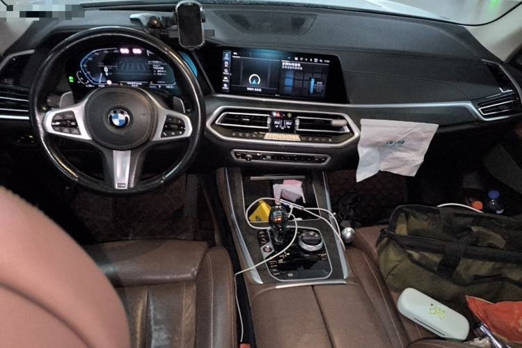 Used BMW X5 2022 xDrive40i Luxury Edition M Sport Package Center Console