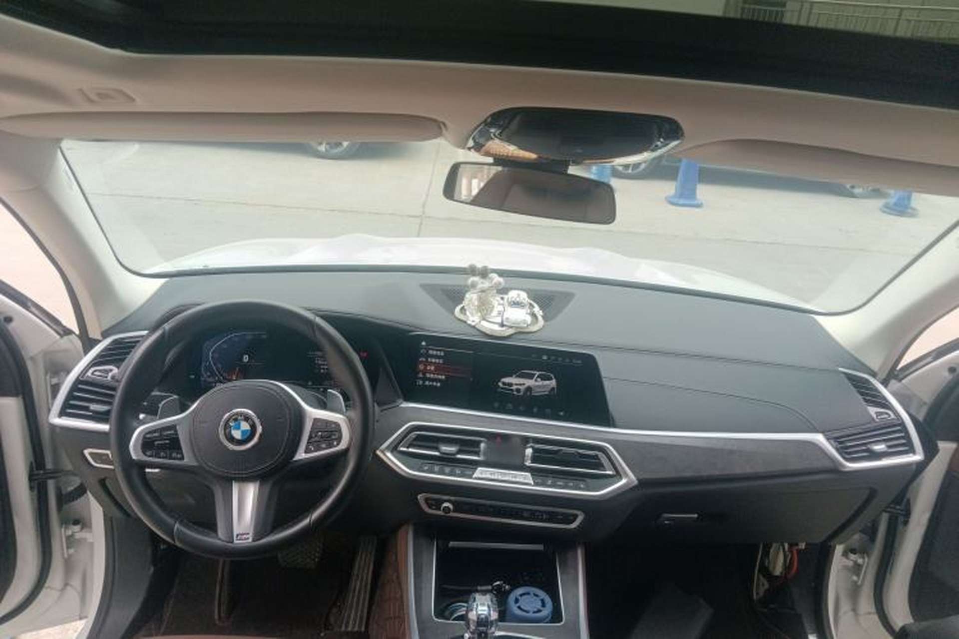 Used BMW X5 2022 xDrive30i M Sport Package Center Console