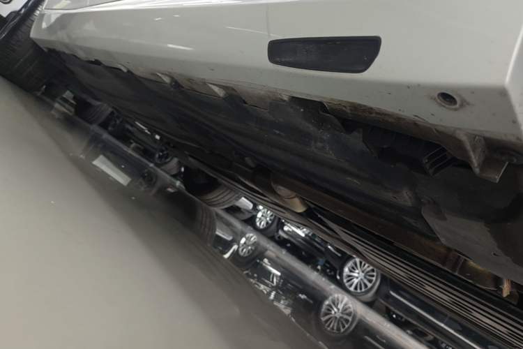 Used BMW X5 2022 Restyled xDrive 30Li M Sport Package Chassis Front Right