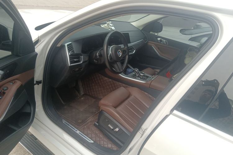 Used BMW X5 2022 xDrive30i M Sport Package Driver Seat
