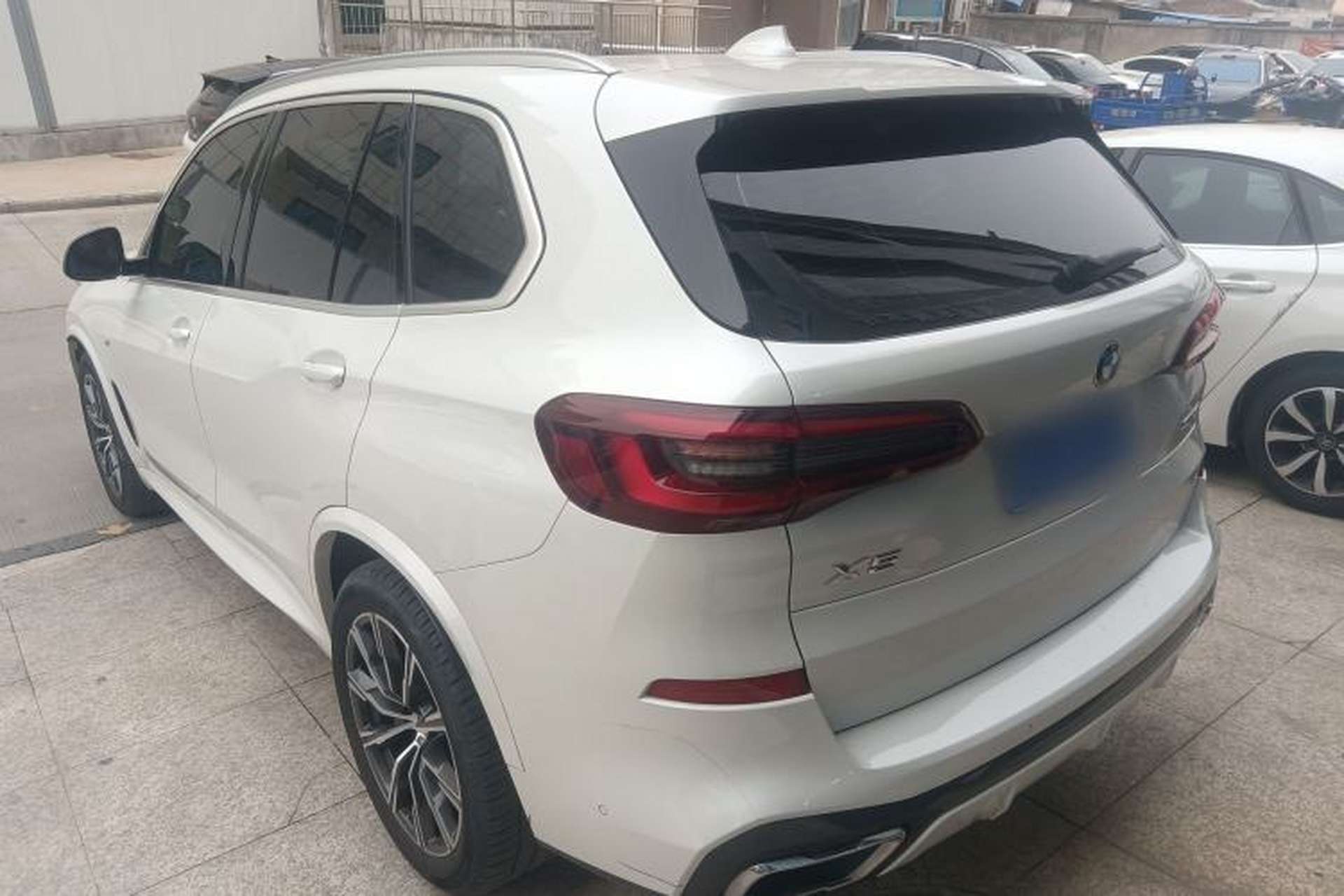 Used BMW X5 2022 xDrive30i M Sport Package Exterior 2