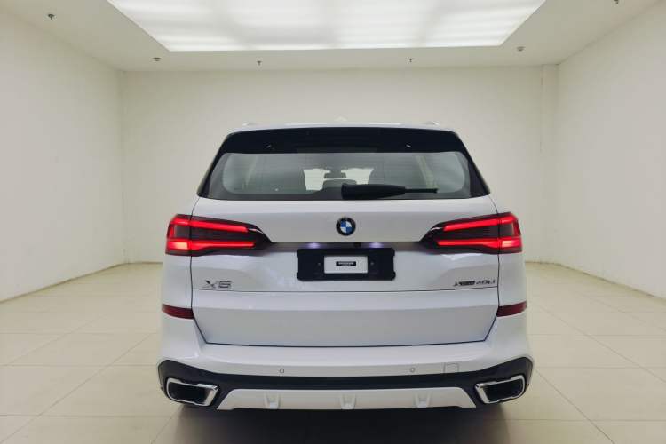 Used BMW X5 2022 Restyled xDrive 40Li M Sport Package Exterior 5