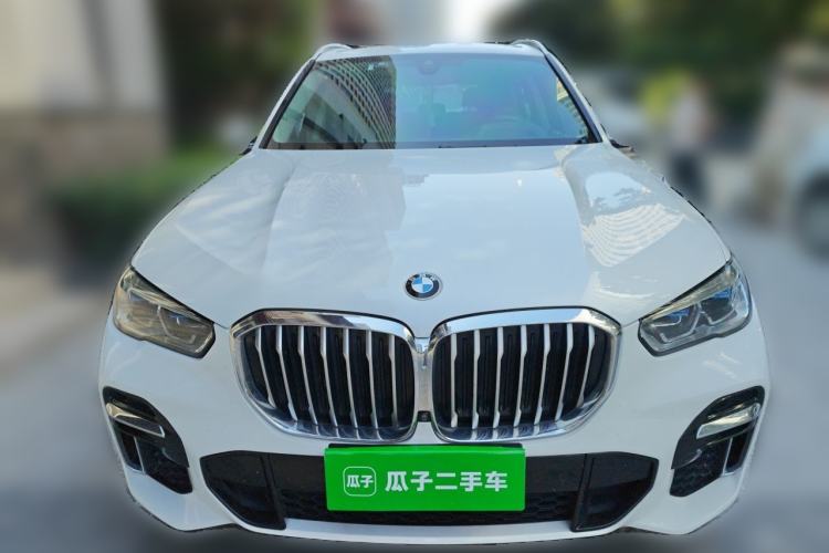 Used BMW X5 2022 xDrive 30Li Luxury M Sport Package Front