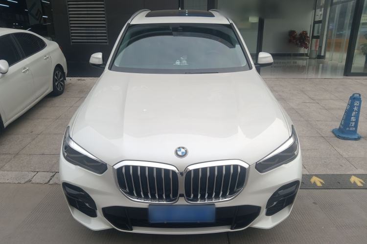 Used BMW X5 2022 xDrive30i M Sport Package Front