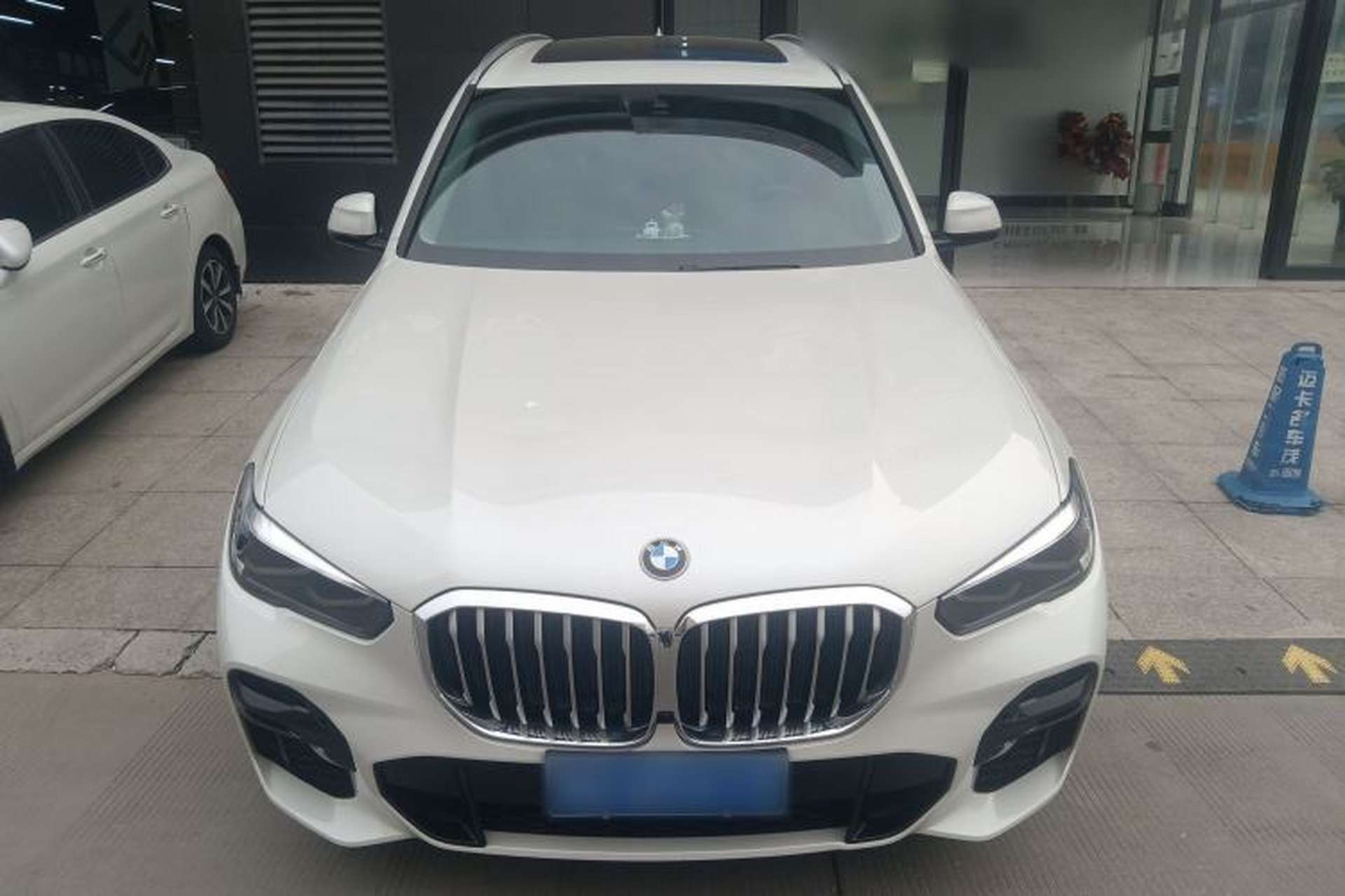 Used BMW X5 2022 xDrive30i M Sport Package Front