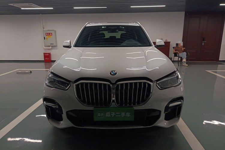 Used BMW X5 2022 Restyled xDrive 40Li Luxury Edition M Sport Package Front