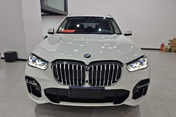 Used BMW X5 2022 Restyled xDrive 30Li Luxury Version M Sport Package Front