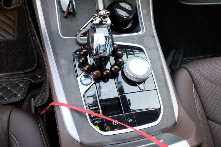 Used BMW X5 2022 Restyled xDrive 30Li Luxury Version M Sport Package Gear Lever