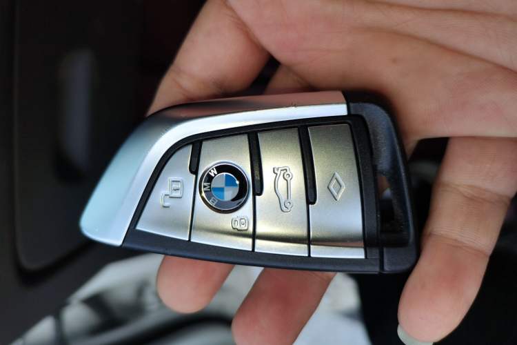 Used BMW X5 2022 xDrive 30Li Luxury M Sport Package Interior 1