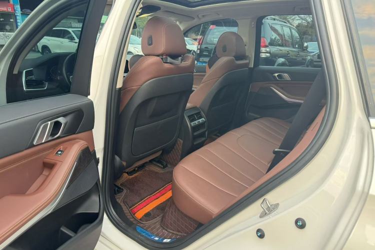 Used BMW X5 2022 xDrive30i M Sport Package Interior 1