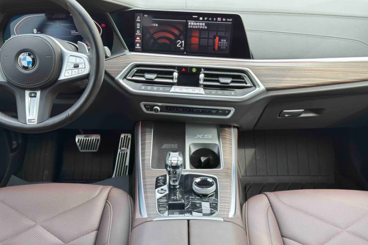 Used BMW X5 2022 Restyled xDrive 40Li Luxury Edition M Sport Package Interior 5