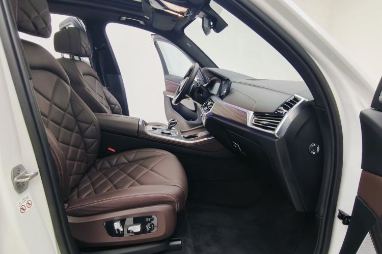 Used BMW X5 2022 Restyled xDrive 40Li M Sport Package Interior 7