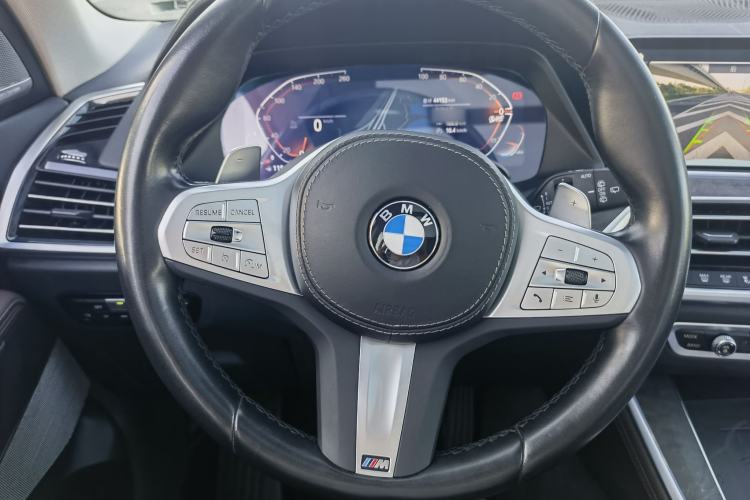 Used BMW X5 2022 Restyled xDrive 30Li Luxury Version M Sport Package Interior 9