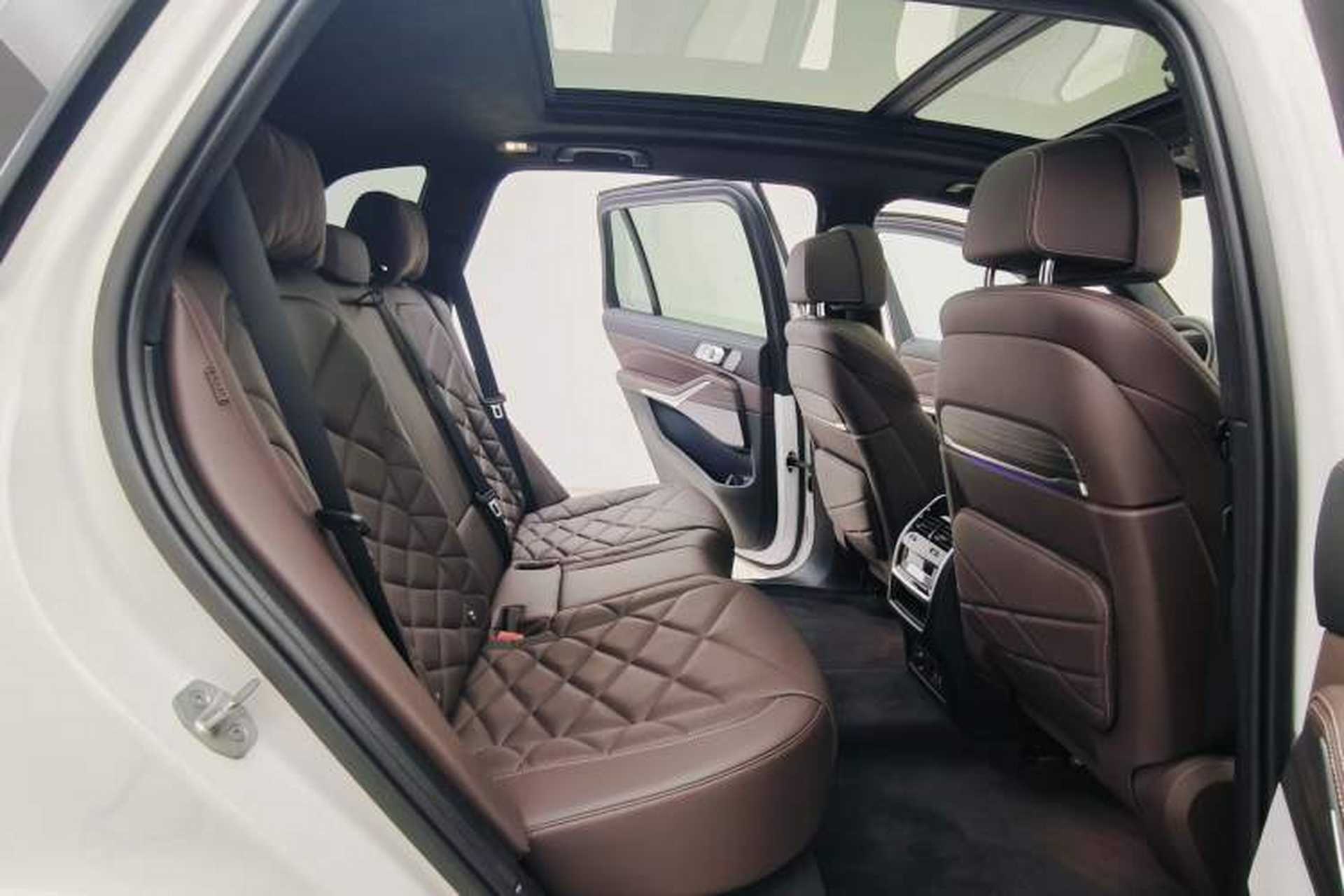 Used BMW X5 2022 Restyled xDrive 40Li M Sport Package Interior 9