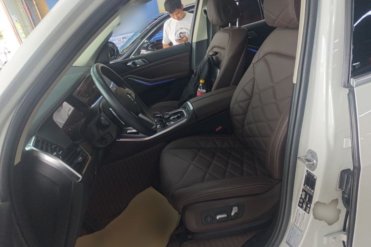 Used BMW X5 2022 Restyled xDrive 30Li M Sport Package Left Front Seat