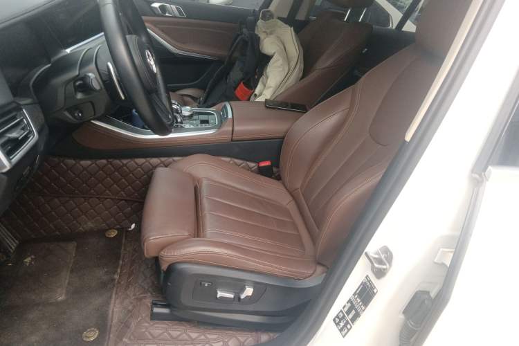 Used BMW X5 2022 xDrive30i M Sport Package Left Front Seat
