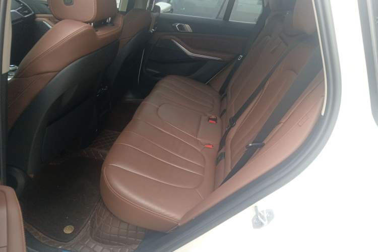 Used BMW X5 2022 xDrive30i M Sport Package Left Rear Seat