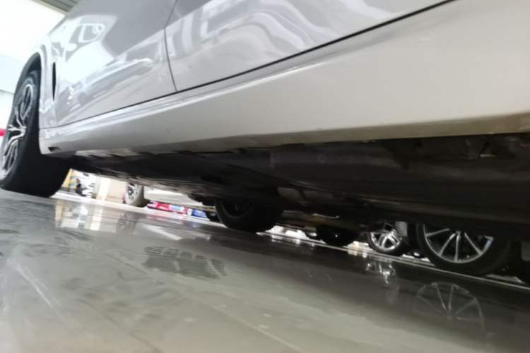 Used BMW X5 2022 Restyled xDrive 30Li Luxury Version M Sport Package Left Side Sill