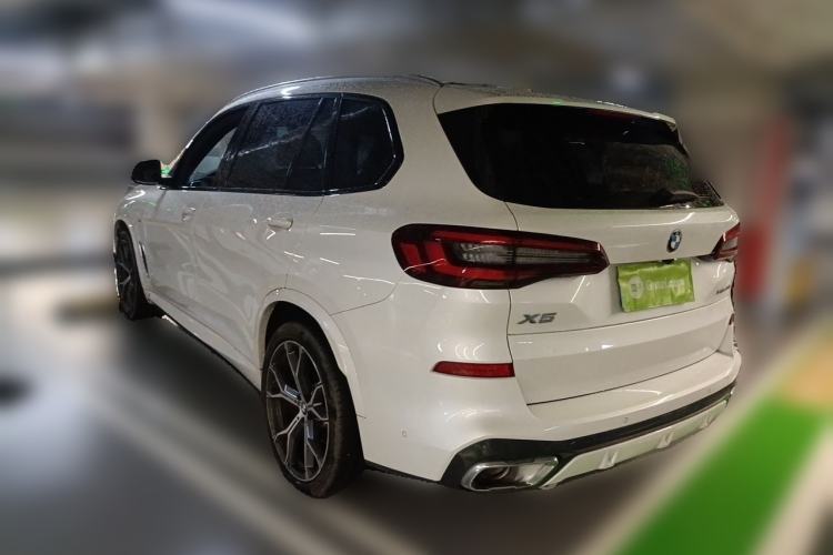 Used BMW X5 2022 xDrive 40Li M Sport Package Rear Left 45 Deg