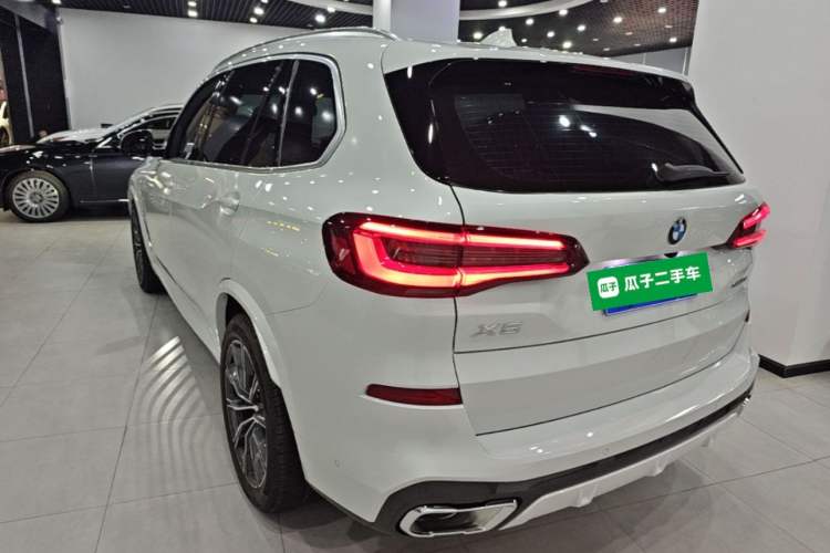 Used BMW X5 2022 Restyled xDrive 30Li Luxury Version M Sport Package Rear Left 45 Deg