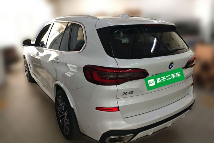 Used BMW X5 2022 xDrive 30Li M Sport Package Rear Left 45 Deg