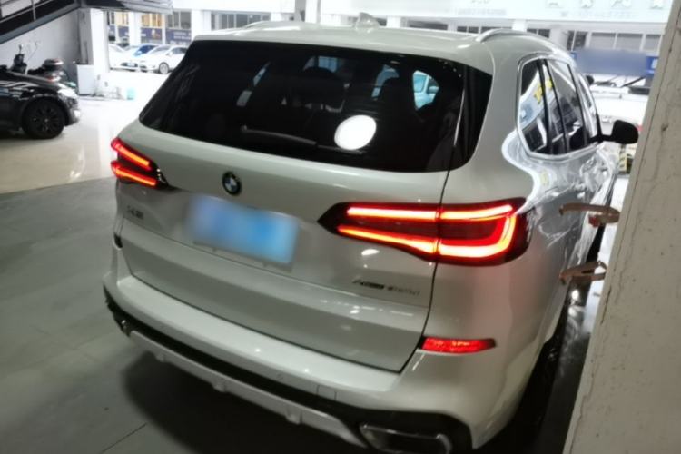 Used BMW X5 2022 Restyled xDrive 30Li Luxury Version M Sport Package Rear Right 45 Deg