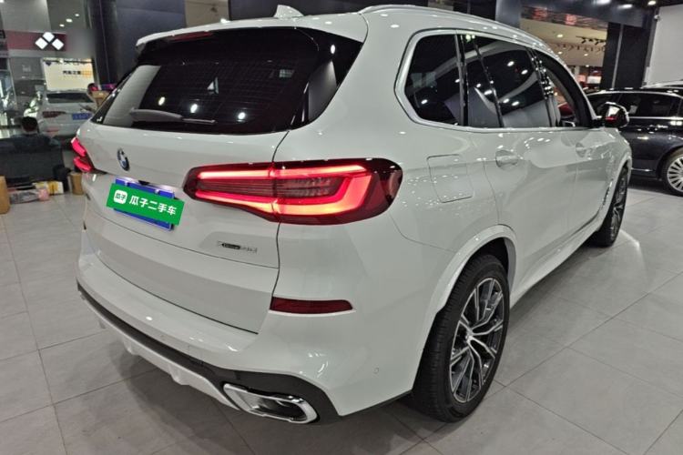 Used BMW X5 2022 Restyled xDrive 30Li Luxury Version M Sport Package Rear Right 45 Deg