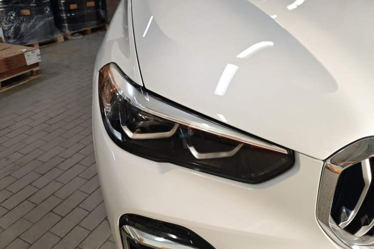 Used BMW X5 2022 xDrive 30Li M Sport Package Right Front Headlight