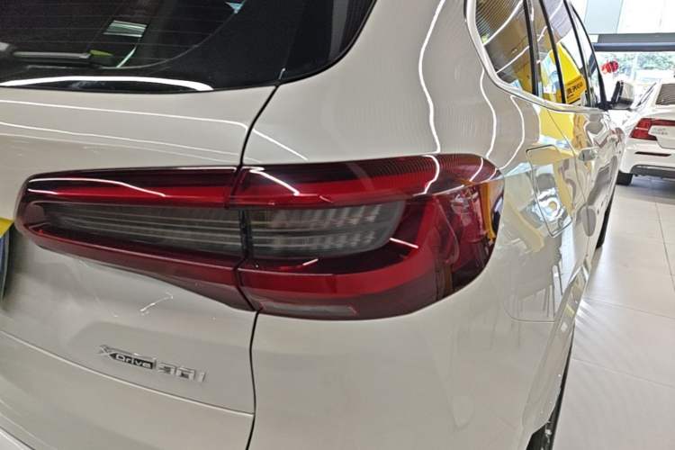 Used BMW X5 2022 Restyled xDrive 30Li M Sport Package Right Rear Taillight