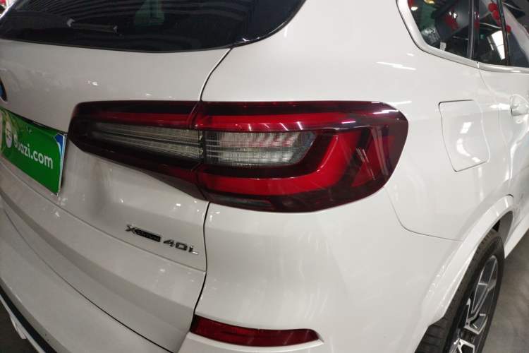 Used BMW X5 2022 xDrive 40Li Luxury Edition M Sport Package Right Rear Taillight