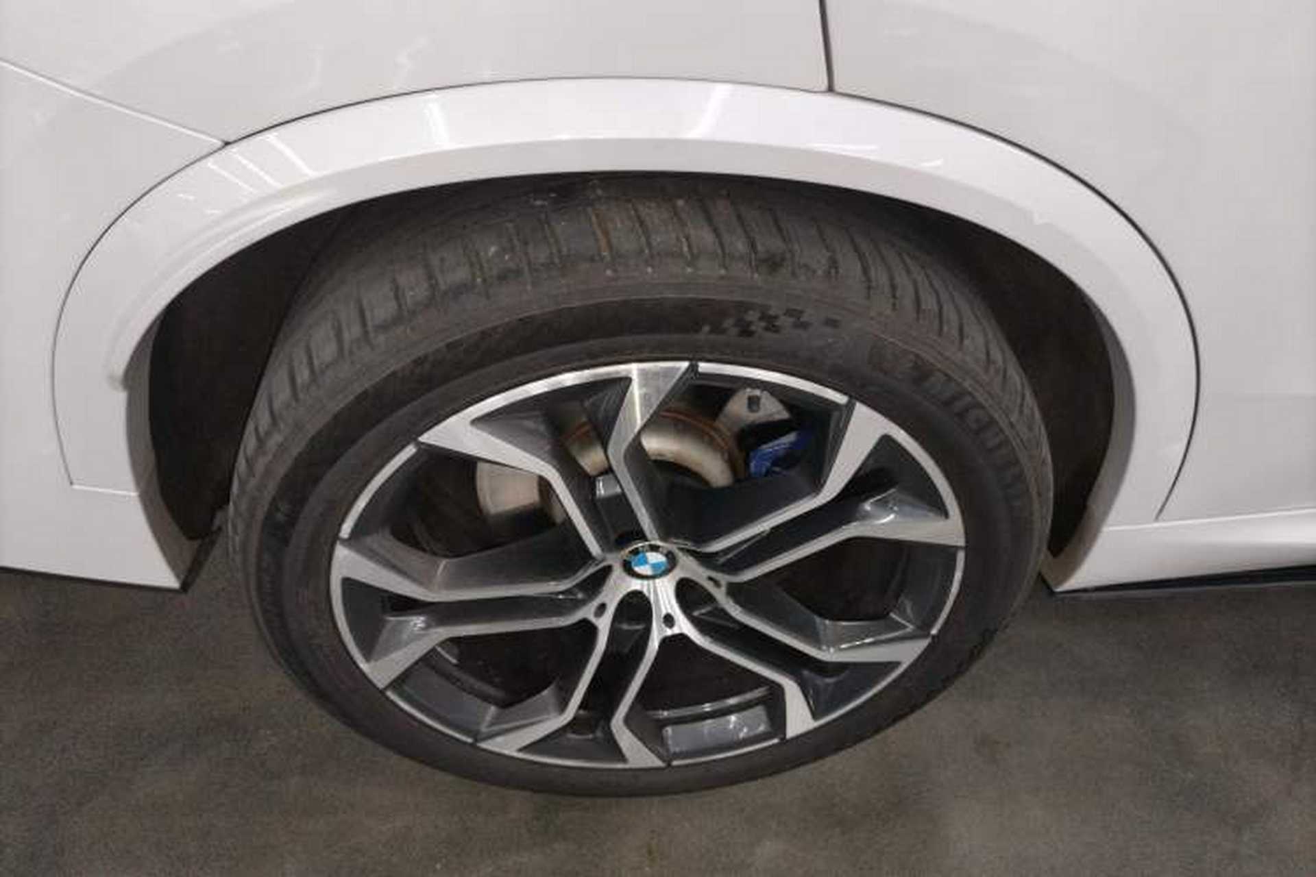 Used BMW X5 2022 xDrive 40Li Luxury Edition M Sport Package Right Rear Wheel Hub