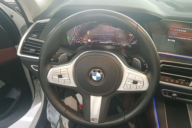 Used BMW X5 2022 Restyled xDrive 30Li Luxury Version M Sport Package Steering Wheel