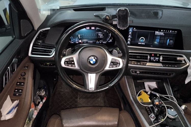 Used BMW X5 2022 xDrive40i Luxury Edition M Sport Package Steering Wheel