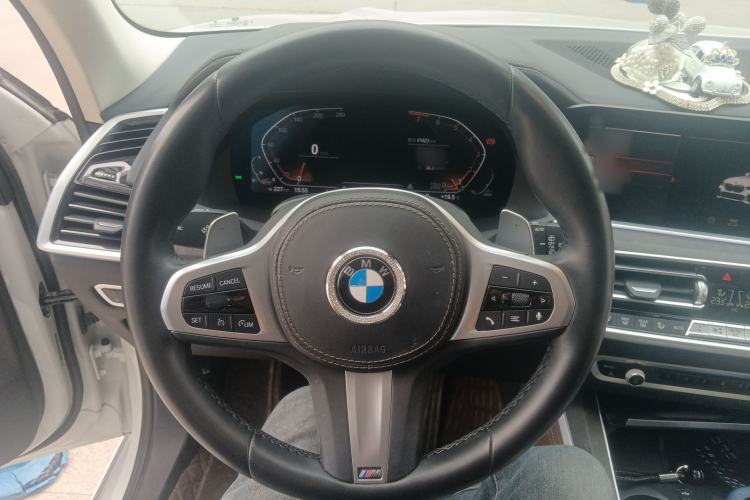 Used BMW X5 2022 xDrive30i M Sport Package Steering Wheel