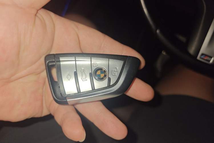 Used BMW X5 2022 xDrive40i M Sport Package Vehicle Key