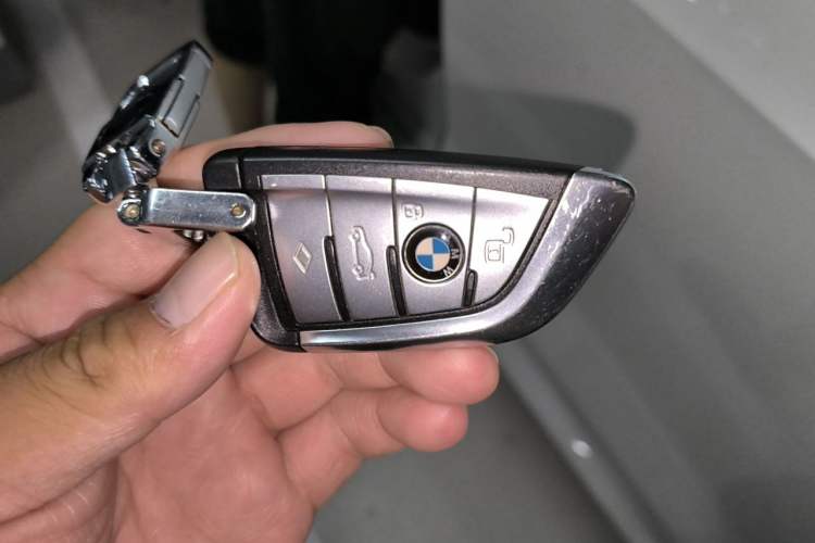 Used BMW X5 2022 xDrive40i Luxury Edition M Sport Package Vehicle Key