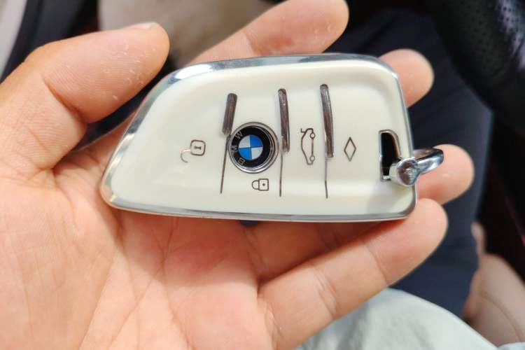 Used BMW X5 2022 xDrive40i M Sport Package Vehicle Key